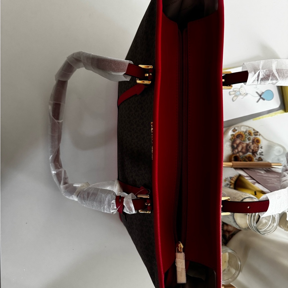 Michael Kors Brown and Red Tote Bag - NWT - Picture 3 of 6